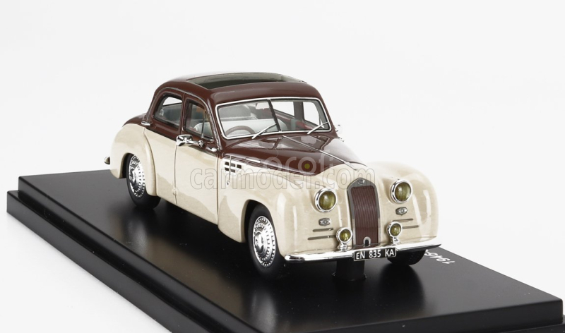 Esval model Delage D6-3l Autobineau Sedan Open Roof 1948 1:43 Béžově Hnědá