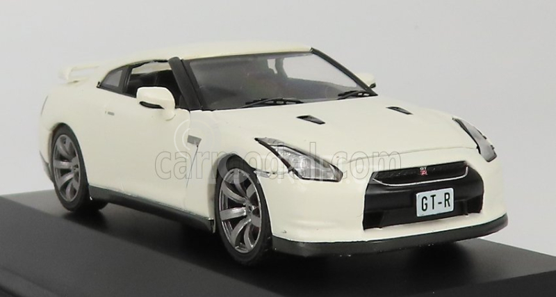 First43-models Nissan Gt-r (r35) Coupe 2008 1:43 Bílá