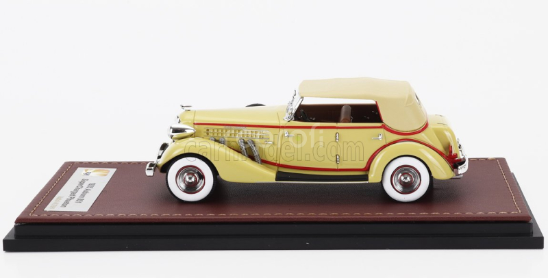 Glm-models Auburn 851 Supercharged Phaeton Cabriolet Closed 1935 1:43 Žlutá