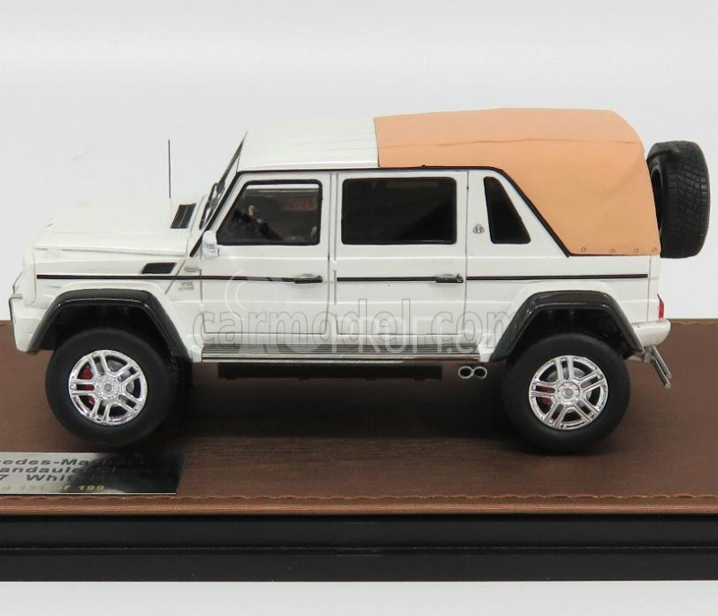 Glm-models Mercedes benz G-class G650 Landaulet Closed Maybach 2017 1:43 Bílá