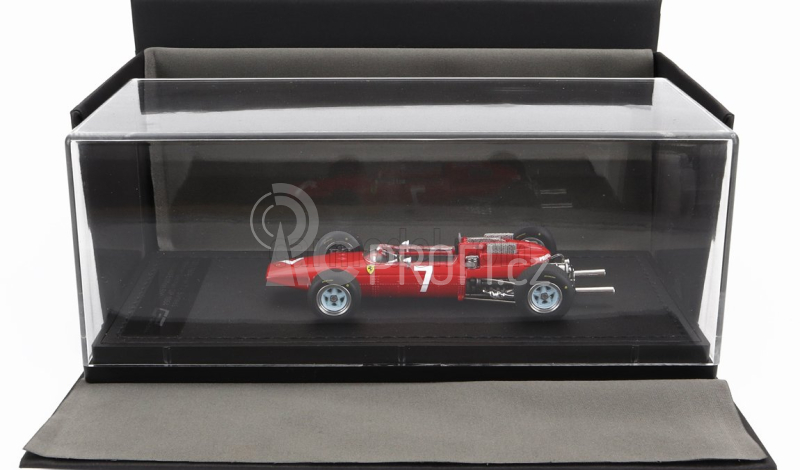 Gp-replicas Ferrari F1 158 Scuderia Ferrari N 7 John Surtees 1:43, červená