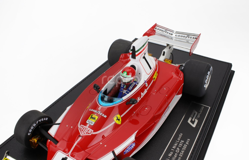 Gp-replicas Ferrari F1  312t N 1 Winner Brazilian Gp (with Pilot Figure) 1976 Niki Lauda 1:18 Red