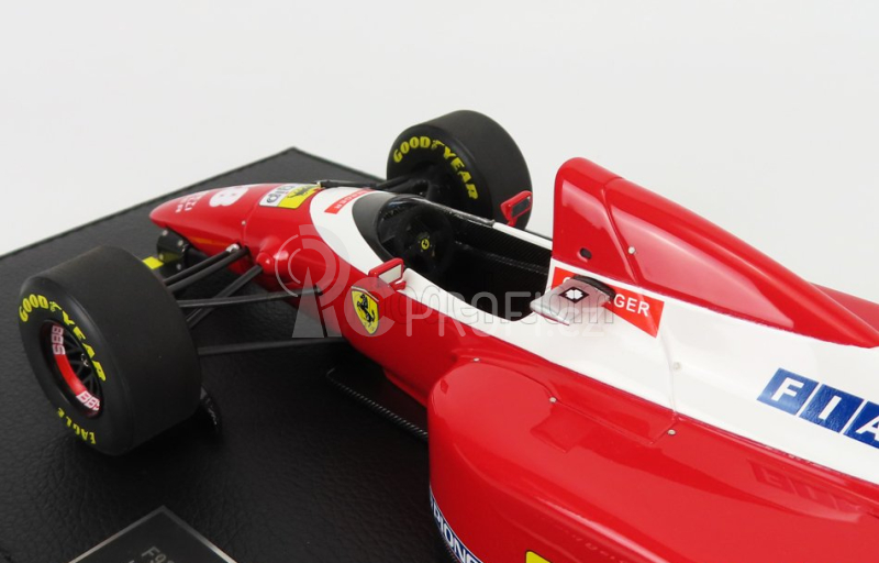 Gp-replicas Ferrari F1 F93a Scuderia Ferrari Team N 28 Gerhard Berger 1:18, červená