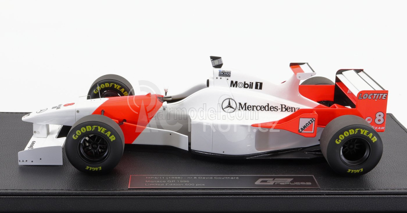Gp-replicas Mclaren F1 Mp4/11 3.0l V10 Team Mercedes Central Wing N 8 1:18