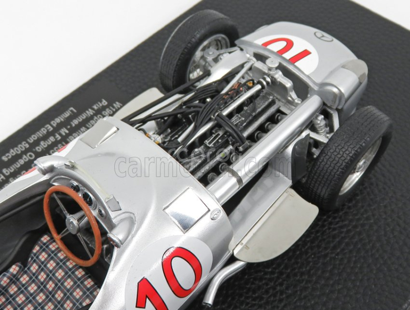 Gp-replicas Mercedes benz F1  W196 N 10 Winner Belgium Gp Juan Manuel Fangio 1955 World Champion 1:18 Silver
