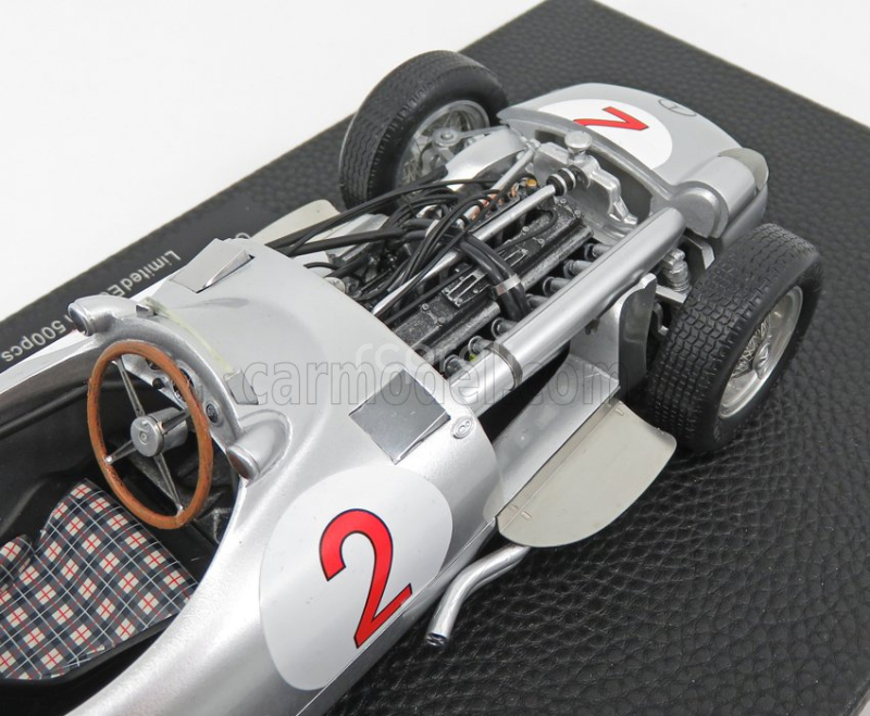 Gp-replicas Mercedes benz F1  W196 N 2 Argentina Gp Juan Manuel Fangio 1955 World Champion 1:18 Silver