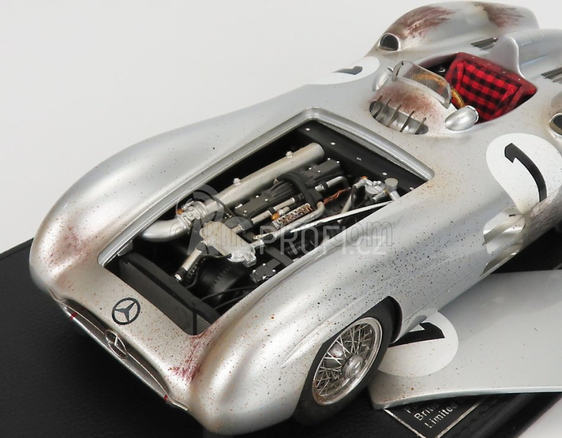 Gp-replicas Mercedes benz F1 W196r Streamliners N 1 1:18, stříbrná