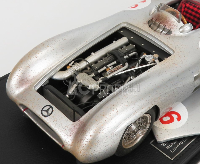 Gp-replicas Mercedes benz F1 W196r Streamliners N 16 1:18, stříbrná