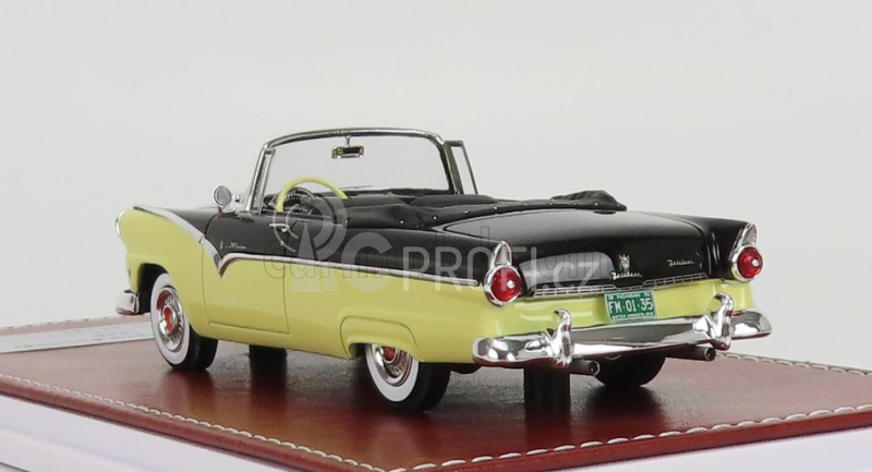 Great-iconic-models Ford usa Fairlane Sunliner Cabriolet 1955 1:43 Zlatobýl Černý