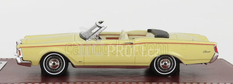 Great-iconic-models Lincoln Continental Mark Iii Convertible 1971 1:43 Žlutá