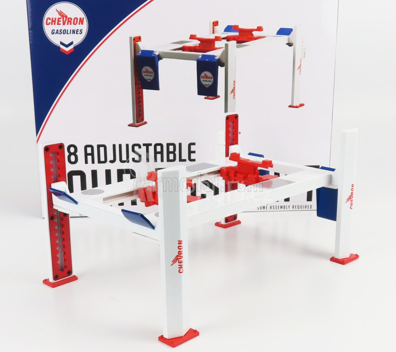 Greenlight Accessories Chevron Garage Set Officina Čtyřsloupový zvedák 1:18, bílá
