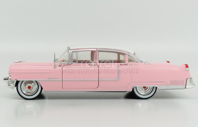 Greenlight Cadillac Fleetwood Series 60 1955 - Personal Car Elvis Presley 1:24 Růžová Bílá