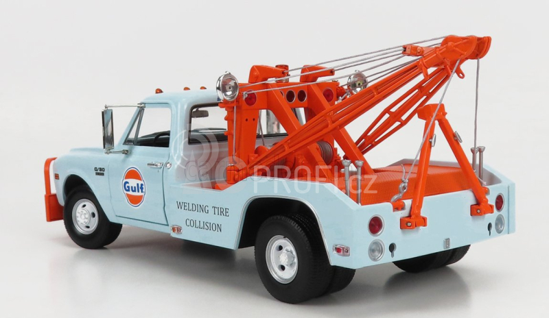 Greenlight Chevrolet C-30 Pick-up Gulf Odtahový vůz 1969 1:18, světle modrá