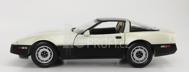 Greenlight Chevrolet Corvette C4 Coupe 1986 - Malcom Konner 1:18, béžová