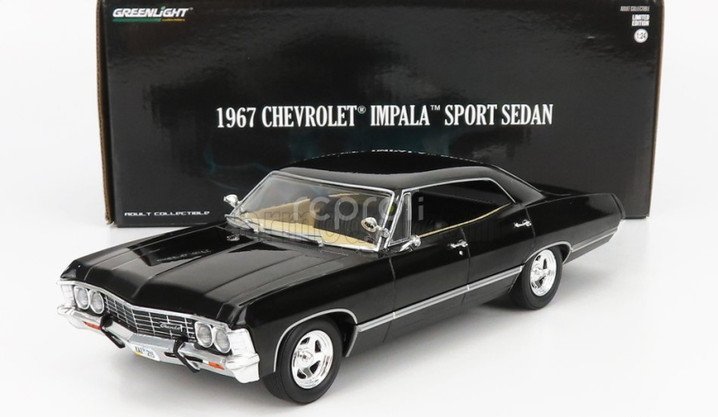 Greenlight Chevrolet Impala Sport Sedan 1967 1:24 Black