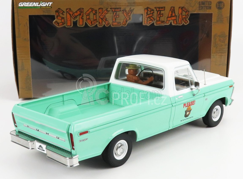 Greenlight Ford usa F-100 Pick-up Forest Service Green 1975 1:18, světle zelená