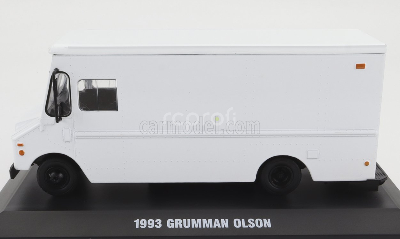 Greenlight Grumman Olson Van 1993 1:43 Bílá