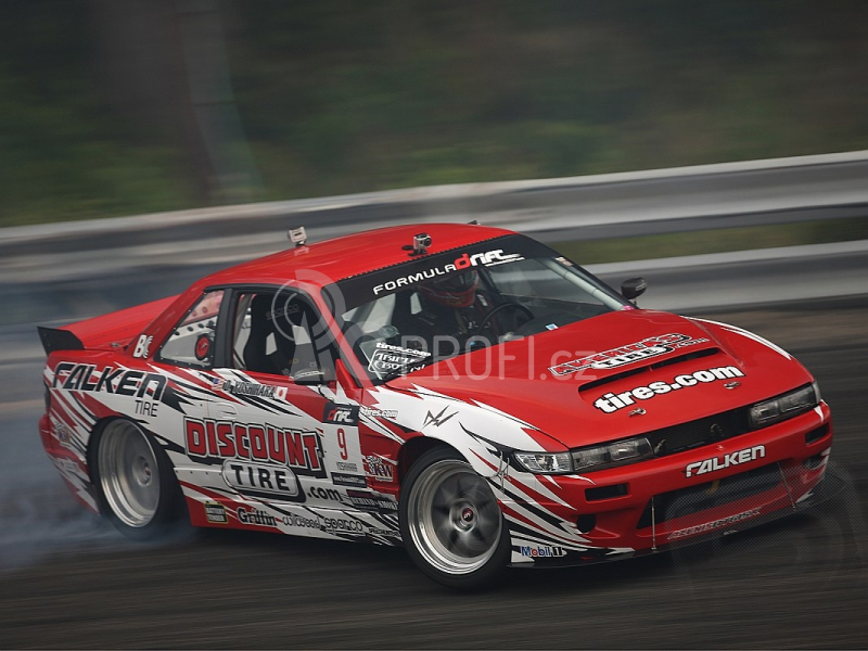 HPI E10 Drift RTR (Nissan S-13 Discount Tire)