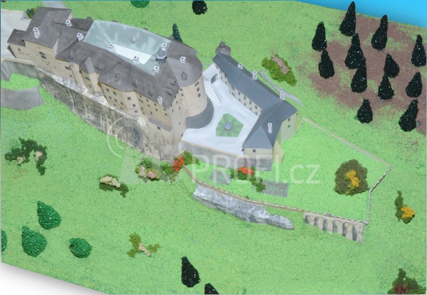 Hrad Český Šternberk - papírový model 1:300