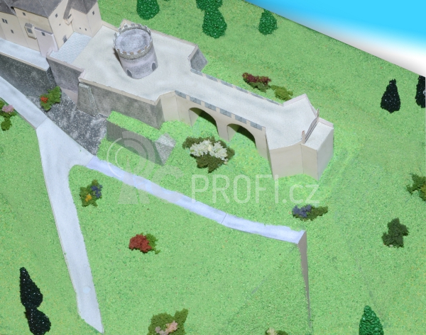 Hrad Český Šternberk - papírový model 1:300