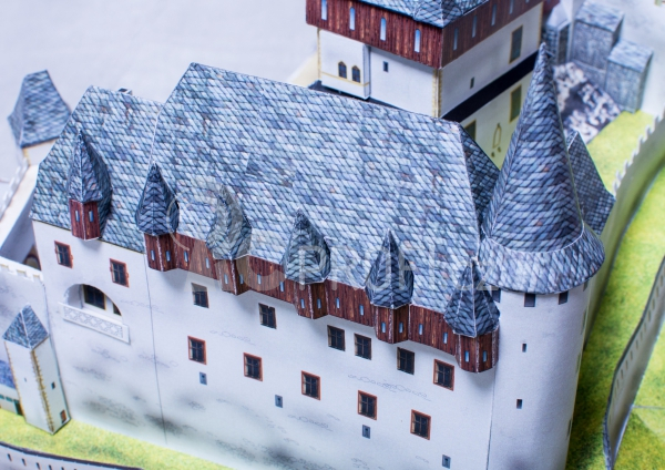 Hrad Karlštejn - papírový model 1:350