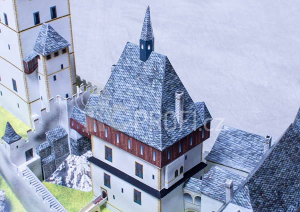 Hrad Karlštejn - papírový model 1:350