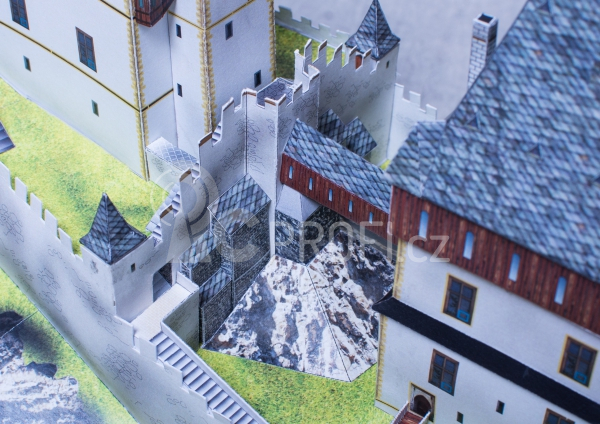 Hrad Karlštejn - papírový model 1:350
