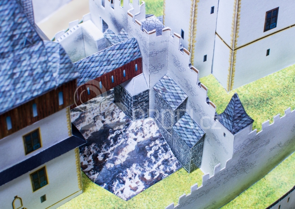 Hrad Karlštejn - papírový model 1:350