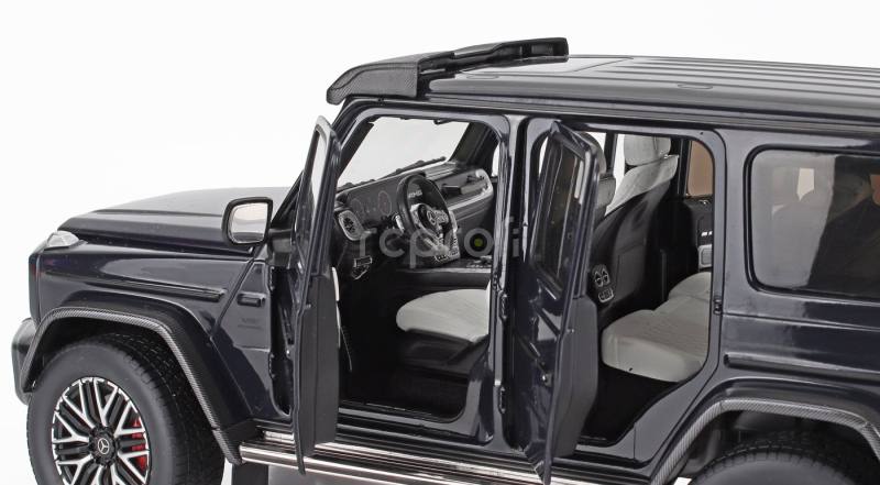I-scale Mercedes benz G-class G63 Amg V8 Biturbo 4x4 (w463) 2022 1:18 Tmavě Modrá