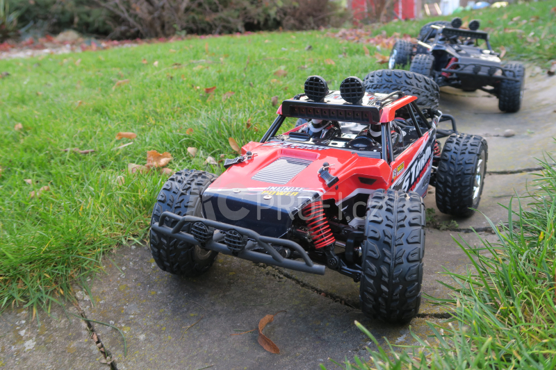 RC auto buggy Subotech, červená