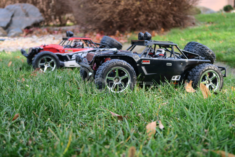 RC auto buggy Subotech, červená