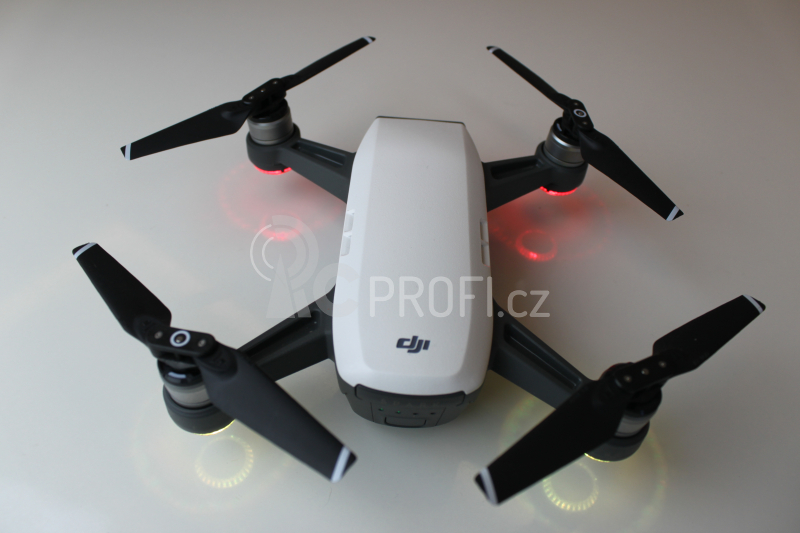 BAZAR - RC dron DJI Spark (Alpine White version)