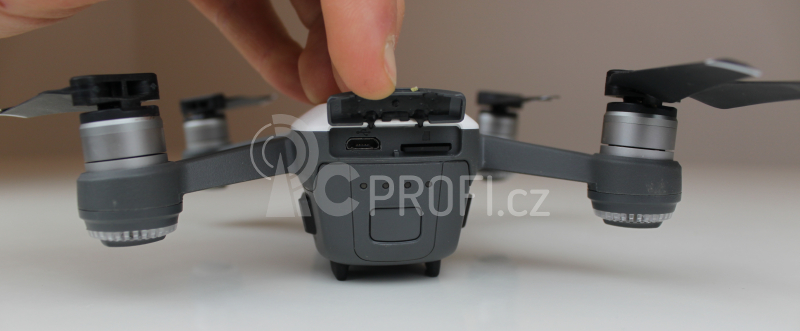 BAZAR - RC dron DJI Spark (Alpine White version)