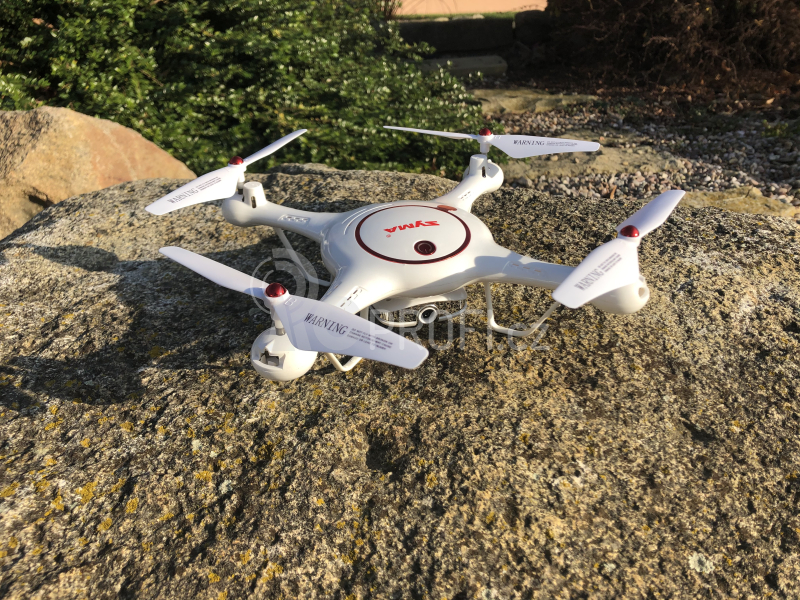 Dron Syma X5UW-D, bílá + náhradní baterie