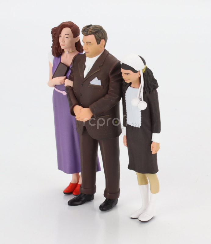 Infinite statue Figures Set 3x Famiglia Fantozzi - Ragioniere Ugo Fantozzi - Signora Pina - Mariangela 1:18 Různé
