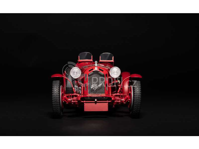 Italeri Alfa Romeo 8C 2300 Roadster (1:12)