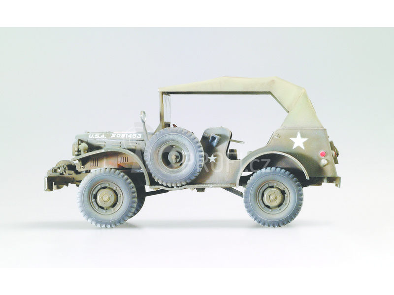 Italeri Dodgee WC/56 Staff Car (1:35)