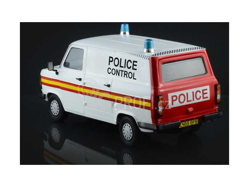 Italeri Ford Transit UK Police (1:24)