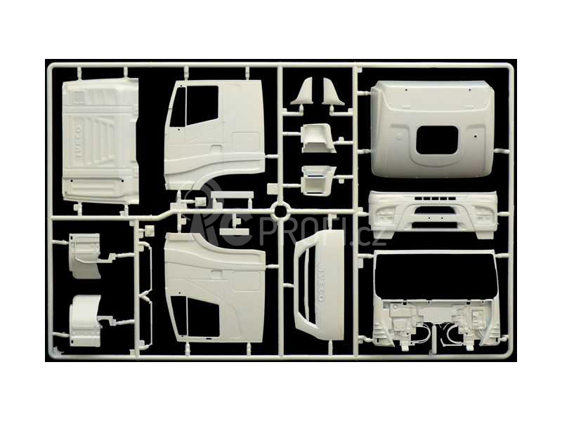 Italeri Iveco HI-WAY E5 Abarth (1:24)