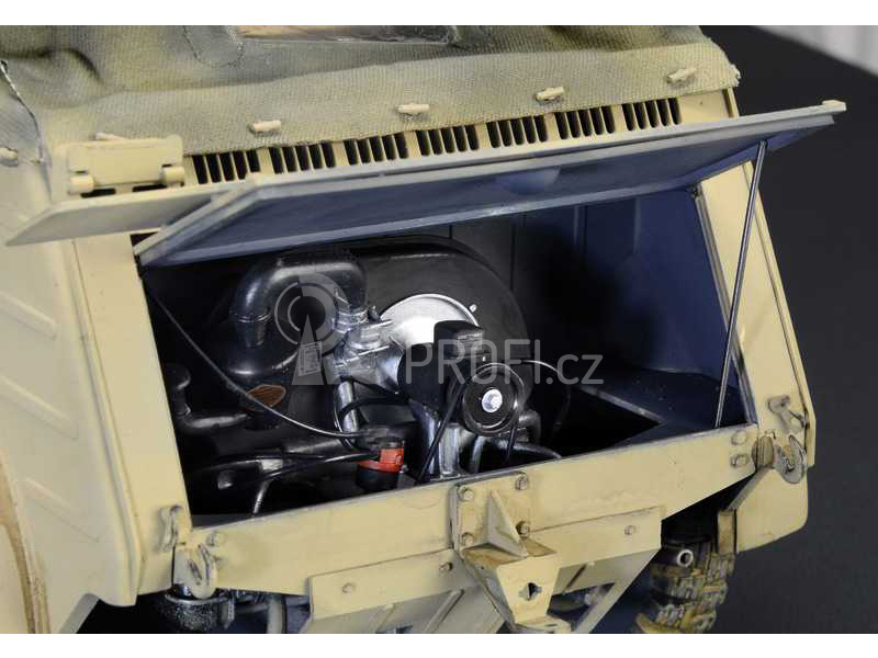 Italeri Kdf.1 Typ 82 Kübelwagen (1:9)