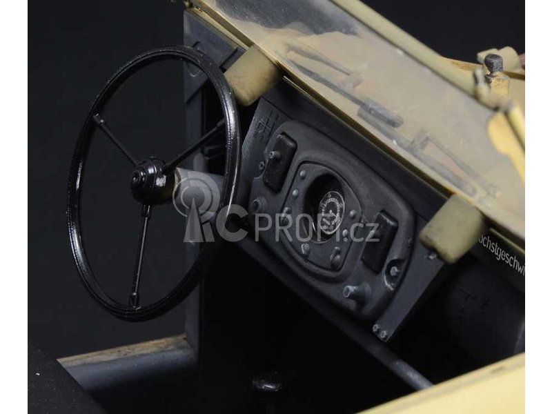 Italeri Kdf.1 Typ 82 Kübelwagen (1:9)
