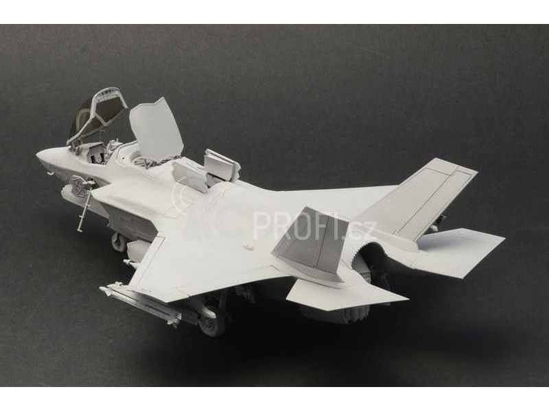 Italeri Lockheed F-35B STOVL version (1:48)