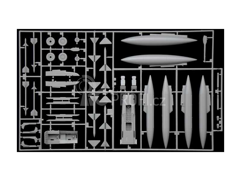Italeri McDonnell Douglas F-4J Phantom II (1:48)