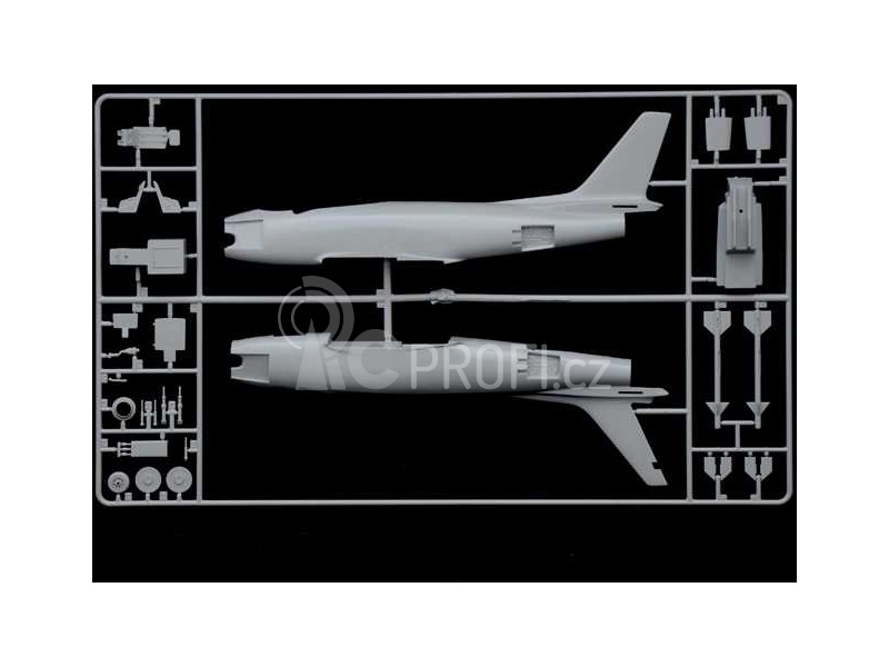 Italeri North American F-86E Sabre (1:48)