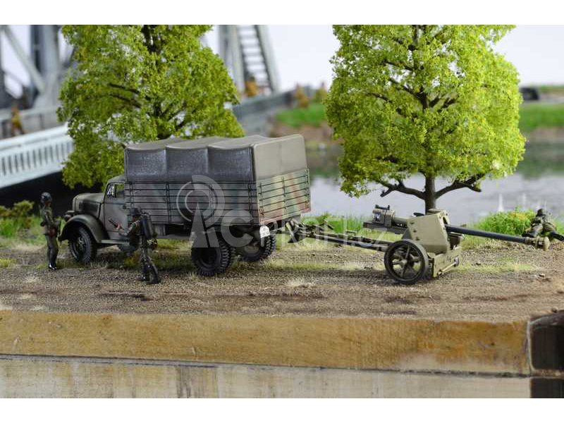 Italeri Pegasus Bridge Airborne Assault (1:72)