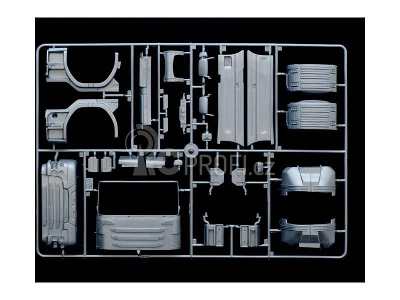 Italeri SCANIA R730 STREAMLINE 4x2 (1:24)