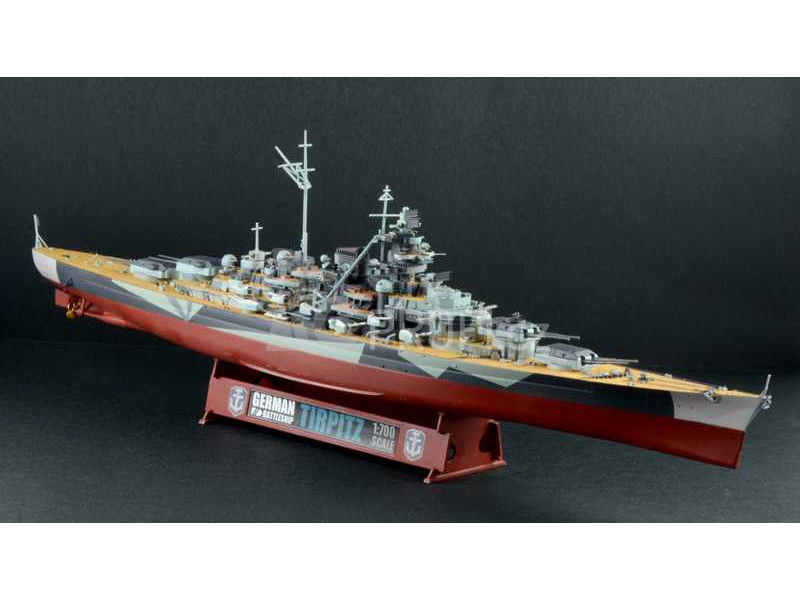 Italeri Tirpitz (1:700)