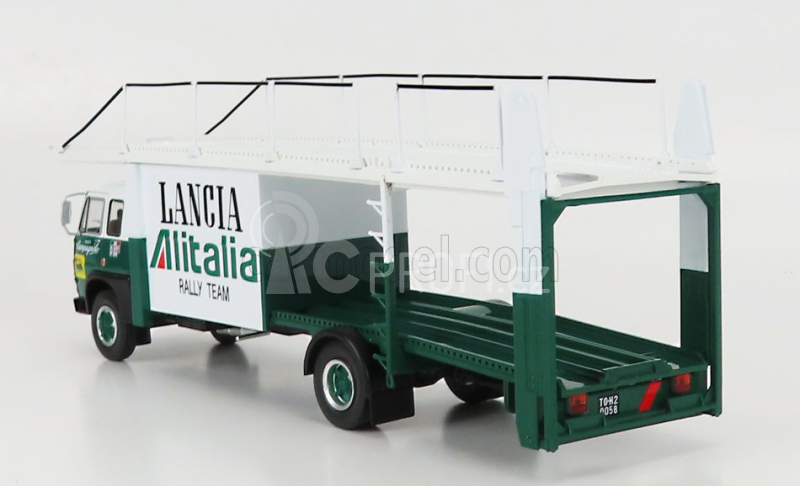 Ixo-models Fiat 673 Truck Car Transporter Team Lancia Alitalia Rally 1976 1:43 Zelená Bílá