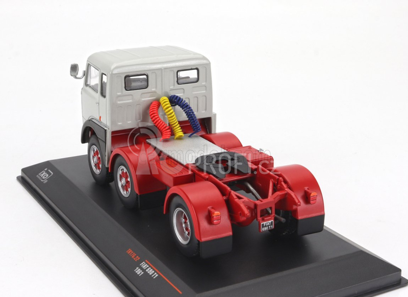 イクソ 1/43 フィアット 690 T1 1961 トレーラーヘッド ixo Fiat 690 T1 1961 Red/Black | eBay