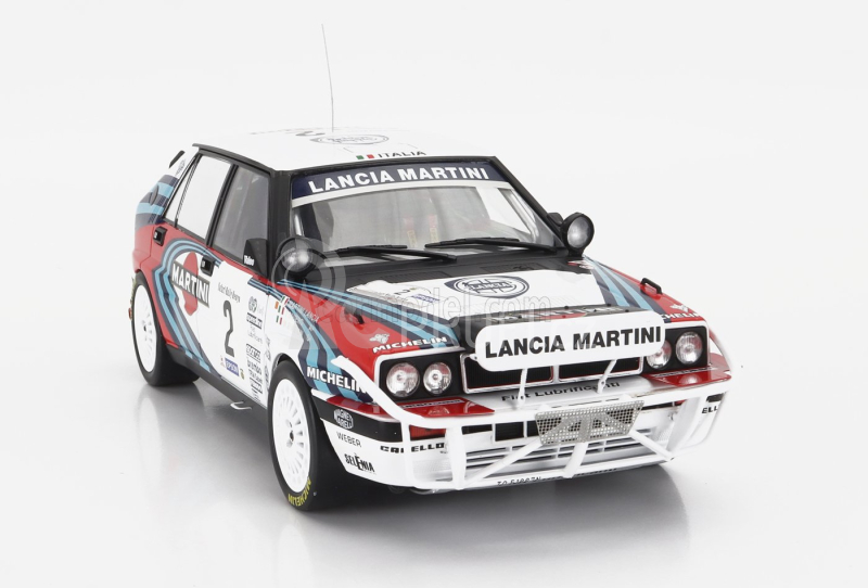 Ixo-models Lancia Delta Integrale 16v Martini (night Version) N 2 Rally Safari 1990 Miki Biasion - Tiziano Siviero 1:18 Bílá Modrá Červená